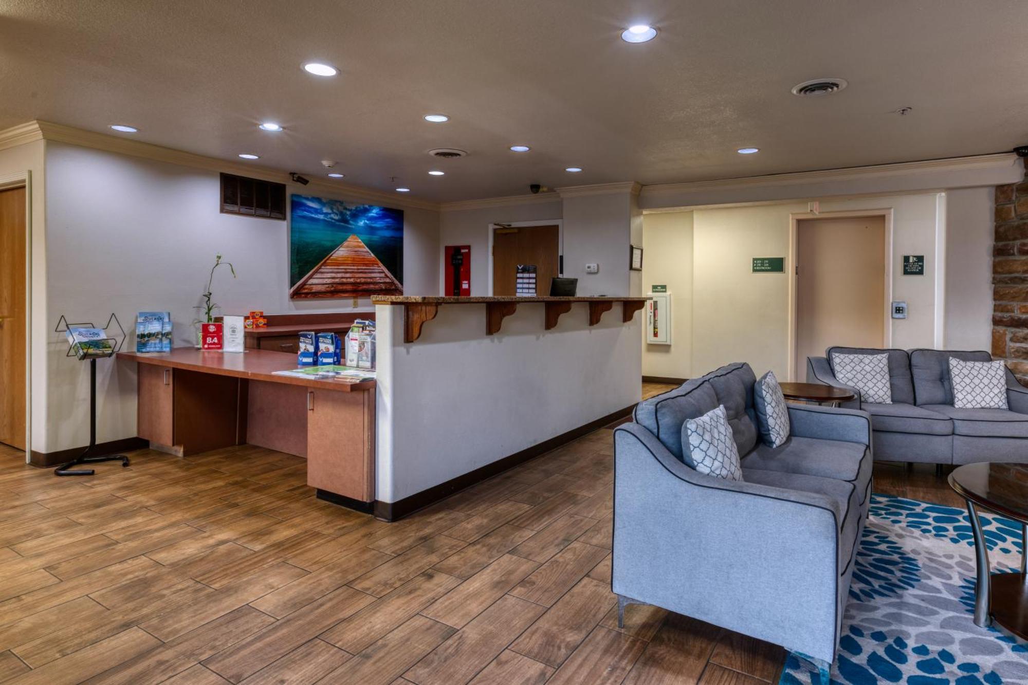 All Towne Suites Saint Robert Exterior photo